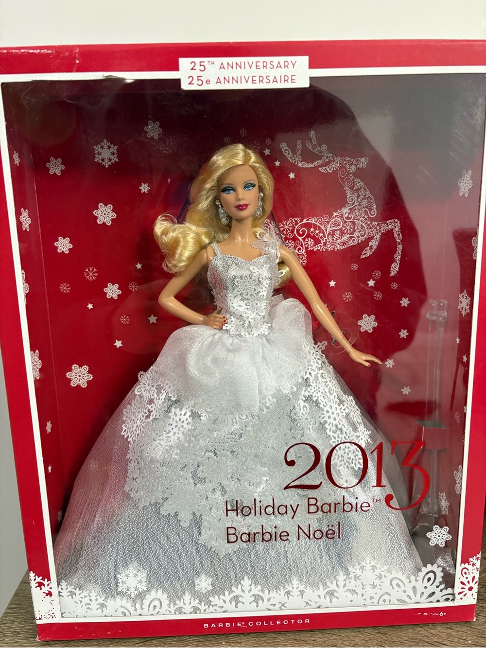 NIB. Barbie 2013 Holiday Barbie in White Snowflake Gown - Barbie